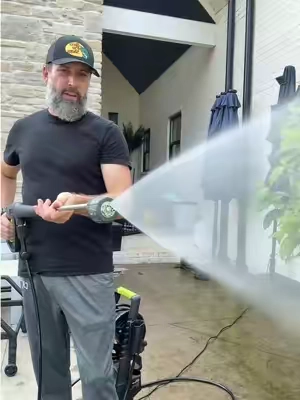 Super handy for pressure washing #pressurewasher #pressurewashing #powerwash 