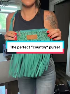 The perfect purse for Nashville or country concert. Cute, fashionable yet practical! #womensfashion #tiktokshopfinds #countryconcertoutfit #nashvilleoutfit 