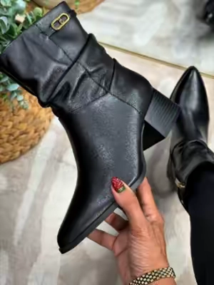 @qvc has the Vince Camuto Mid Shaft Boots and I immediately had to grab these slouch boots for women.  These are regular sizes and wide boots are available as well.  But you are going to need to run...  . #vincecamuto #boots #bootsforwomen #womenboots #tiktokshopcreatorpicks