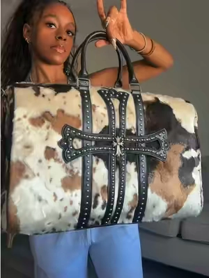 The perfect carry on and personal bag babyyyyyyy🤩 bag linked 🔗 #tiktokshop #tiktokshopfinds #tiktokshopcreatorpicks #carryonbag 