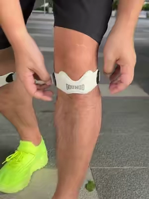 Wearing it during exercise provides better knee protection #hikingadventures #altrarunning #kneepainrelief #summervibes#summeressentials