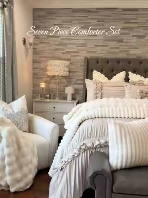 Seven Piece Ruched Comforter Set from HIG Home. It’s so soft and cozy! @HIG Home #comforterset #bedding #bedset #comforter #beddingsets 