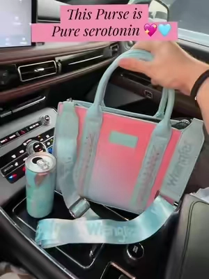 This cotton candy mini Wrangler tote is screaming your name 💖🩵💖🩵💅🏼 #WranglerPurse #WranglerStyle #MiniToteBag #purseshopping #StatementBag @Rustic Charm Bootic 
