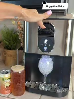 Why does everything taste better with nugget ice?? 🧊✨🤍 @Cowsar Appliance #nuggeticemaker #SummerWins #TikTokShopMemorialDay #dealsforyoudays #tiktokshopcreatorpicks 