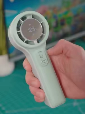 Cool for the summer! Try Fanttik’s new portable handheld fan, the Goflow 11 Apex!#fanttik #fan #portable #tiktokshopsummersale #handheldfan 