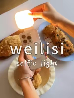 A foldable magetic fill light.✅✅📸📸#photography #selfielight #viralselfielight #filllight #summerfinds