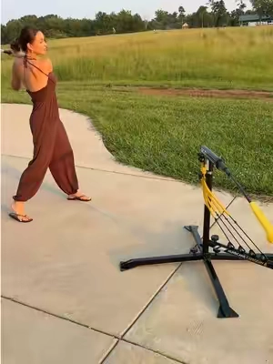 Swing trainers are an excellent way of increasing your bat to ball connection rate #battingpractice #baseballlessons #baseball #softballlife #travelball 