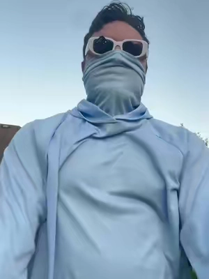 Sudadera con protección solar para hombre con capucha y cubre rostro. Ideal para construcción, roofing, jardinería, paisajismo y cualquier trabajo al aire libre