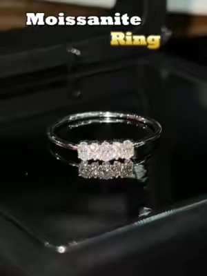 TikTok Viral Little Moonlight Moissanite Ring.#delzzad #2026trend #summerlooks #bidandwin #tiktokshopsummersale #moissanitejewelry #unisexjewelry #icedout #moissanitering #summeressentials #ovaldiamond #tinyjewelry