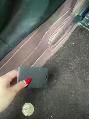 Love tracker #gadgets #musthave #tiktokmademebuyit #tiktokshopfindsthehaul #lifehacks