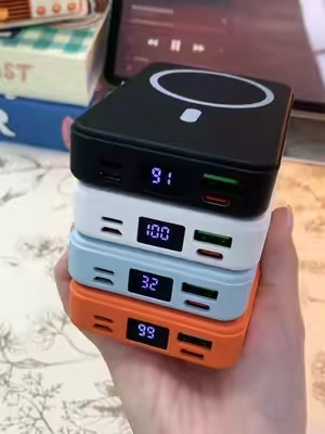 ¡Mantén tus dispositivos cargados con esta batería externa eficiente y elegante! #PowerBank #tiktokshopstockup #regalodiadelamadre #LookRenovado #regalodiadelamadre 