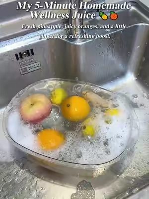 I wish I found this earlier. That’s it. One minute. That’s all it takes to make this.#SummerFinds #portableblender #juice #tiktokshopsummersale #tiktokmakemebuyit 