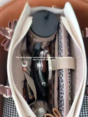 Don't wait! Elastic cup holder, separate sleeve, outer slot. Smooth commute. 🚇#backtoschool #tiktokshopbacktoschool #everydaybag #lovevook #tiktokshopsummersale 