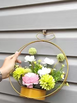 Stop drilling holes into your vinyl siding to decorate the outside of your house #vinylsiding #villa #DIY #tiktokshopdealsforyoudays#homedecor 