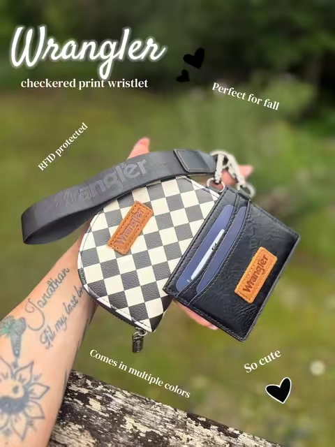 The cutest wrangler wristlet 🖤✨#wristlet #wallet #wrangler @Rustic Charm Bootic 