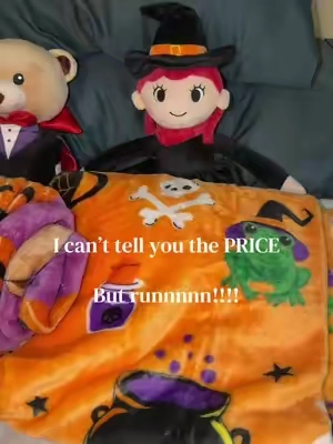 The cutest bundle!! My kids are already obsessed!! @HSN, Inc #halloween #giftideasforkids #halloweenblanket #throwblankets #momfinds 