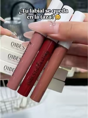 Ahora hay una promoción,Este set de 3 labiales mate aterciopelados se ve elegante, se siente suave y no se transfiere tan fácil. Colores perfectos para diario, trabajo o salidas. Por este precio, vale muchísimo la pena. ¡Revísalo en el carrito antes de que se acabe!🤩👇🏻👇🏻👇🏻#dealsforyoudays #maquillaje #affordable #lipstick #kbeauty