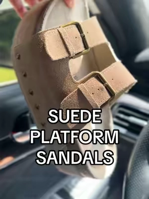 @Cushionaire my most worn platform sandals that I wear year round! #cushionaire #platformsandals #platformshoes #sandals #Fallshoes 