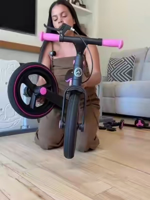 Este es el mejor regalo para los niños más pequeños #bike #giftforkids 
