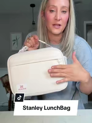 Turns out the problem wasn’t my lunchbox…it was the bag. 👏 This insulated lunch bag actually fits those larger lunch containers with room to spare, and I don’t have to force the zipper closed anymore. #TikTokMadeMeBuyIt #LunchEssentials #SchoolLunch #BackToSchoolFinds #TikTokShop