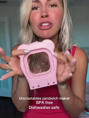 How cute are these to make your own uncrustable sandwiches?! #tiktokshopsummersale #SummerWins #summervibes #TikTokShopSummerTurnUp 