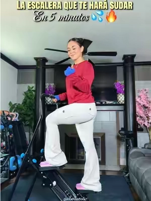 Si busca un cardio de bajo impacto, esta escalera es una excelente opción. ✨  Apoya el fortalecimiento de piernas y glúteos. 👌🏻🦵🏻🍑 #stairstepper #cardio #sports #motivation #creatorsearchinsights 