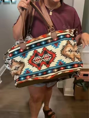 The perfect weekender bag!!! 