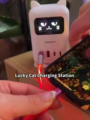 Lucky Cat charging station! you get four outlets to charge using USB and USB-C outlets! #LuckyCat #CatCharger #ChargingStation #OutletExtender #powerstrip 