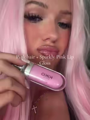 love itttt #pink #lipgloss #sparkle #pinklipgloss #kikomilano 