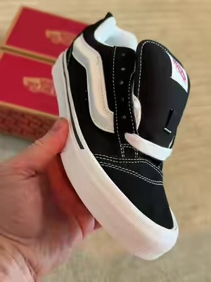 Vans Knu School is a hot take on a classic shoe #tiktokshopcreatorpicks #tiktokshopbacktoschool #vans #sneakers #shoes 