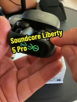 Audífonos inalámbricos premium Soundcore Liberty 5 Pro con cancelación activa de ruido, llamadas más claras y sonido potente para música, trabajo y uso diario. #soundcoreliberty5pro #tiktokshopsummersale #NoiseCancelling #audifonosbluetooth #tiktokshopcreatorpicks 