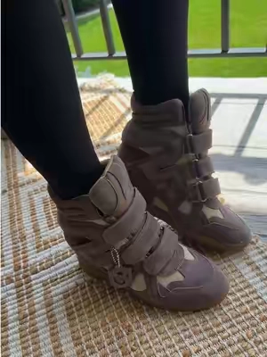 These Steve Madden Mavis High Top Sneakers Will Instantly Elevate Your Everyday Outfits #SteveMadden #MavisHighTop #HighTopSneakers #CasualStyle #FashionShoes 