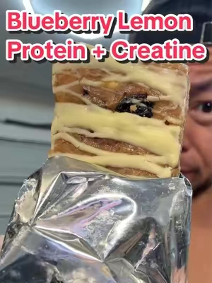 These Protein and Creatine Bars from @JiMMYBAR Functional Protein are not only delicious - they deliver serious macros #proteinbar #jimmybar #protein #creatine #workout 