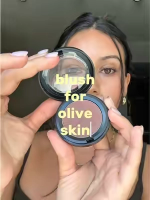 Film Noir Buff blush 🤎 @M.A.C Cosmetics Store #maccosmetics #blush #mutedblush #oliveskin #tiktokshopcosmetics 