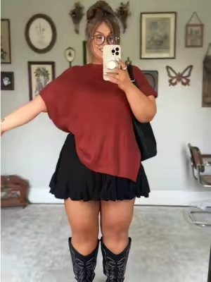 I have a secret…….. My glasses are fake 😔 #curvyfashion #midsizestyle #ruffleskirt #miniskirt #fallfashion 