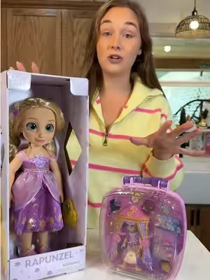 Some gifts get played with for years, and this feels like one of them. The oversized Disney Princess doll makes such a fun surprise for little princess fans. 👑✨ Linked below! #DisneyPrincess #DisneyDoll #KidsGiftIdeas #PrincessToys #TikTokShop 