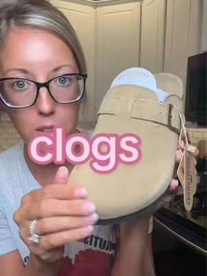 THE fall shoe 🫶🍁 #clogs #sliponshoes #projectcloud #fallshoes #womensshoes 