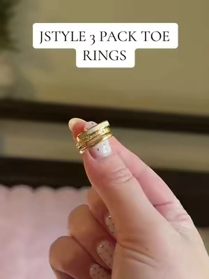 14k gold filled toe rings this opal one is EVERYTHING #toering #toerings #opal #summerjewelry #goldjewelry 