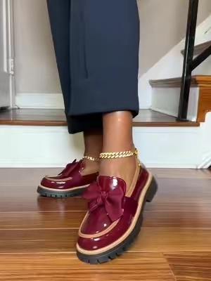 Grab these for fall, perfect for work and school #tiktokshopsummersale #loafers  #bowknotloafers 