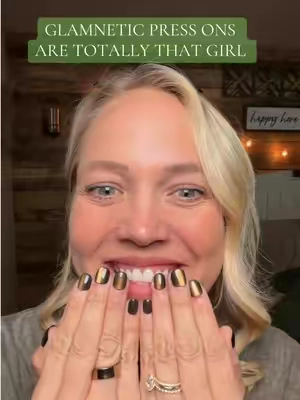 BRB while I fill my cart with all the glamnetic nails 💅 #glamnetic #pressonnails #pressons #tiktokshopsummersale #tiktokmademebuyit 