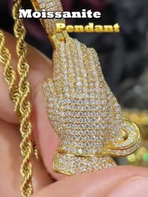 Affordable Luxury Jewelry SHOP Our MOISSANITE Pendant Today.#delzzad #2026trend #summerlooks #bidandwin #tiktokshopsummersale #moissanitejewelry #pendant #prayers #icedout