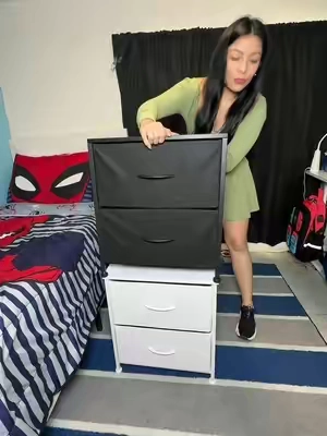 Mesita de noche con 2 cajones de tela, cómoda, mesa auxiliar, para dormitorio, sala de estar y recibidor. #mesitadenoche #drawer #nochero #nightstand #tiktokshopcreatorpicks @Sweetcrispy Official 