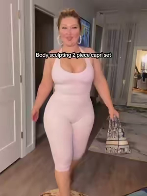 Built in bra and high waisted😍 5’9 225lbs large 