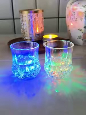 Light up your party in style! ✨ These multicolor LED glowing wine glasses activate upon contact with your drink, changing colors as you enjoy your favorite beverage. 🍷💡 Perfect for parties, weddings, events, or get-togethers with friends. A set of two modern, colorful glasses that will make every toast unforgettable. 🌈🎉 #LEDGlasses #PartyVibes #GlowDrinks #tiktokshopspringglowup #tiktokshopcreatorpicks 