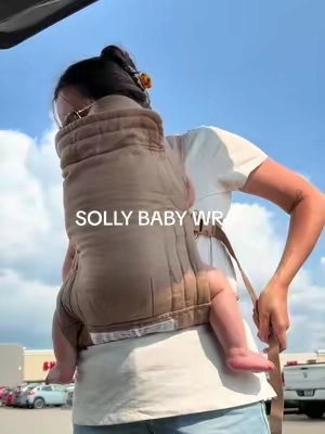 the best investment for less postpartum stress 🫶🏼 love all the colors and patterns they have!! #sollybabywrap #sollybabytutorial #babywrap #babyessentials #babywearing