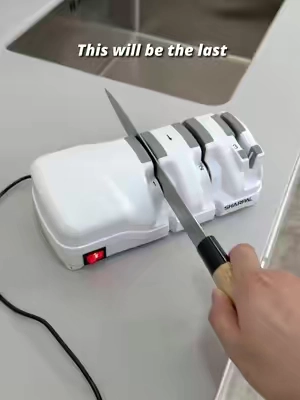 🤔This is how pros actually sharpen knives#protips #chefmode #kitchenpro #sharpening #knife     