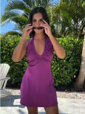 very risky of me with this purple dress 💅 wearing a small