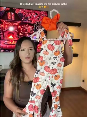 Girl moms, pumpkin season just got cuter 🎃🎀 #FallOutfit #PumpkinPatchOutfit #FallSeason 