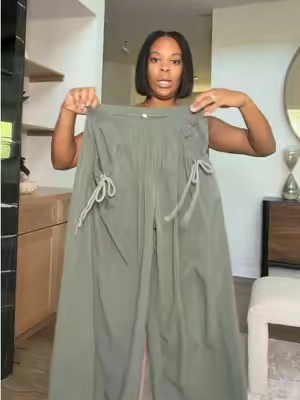 What do we call these pants?!  #cuteandcomfy #armygreen #cargoship #summerfinds 