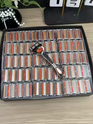 ¿48 cuchillas? Mi esposo dijo que con este paquete va a estar afeitándose hasta 2028.
 #MensGrooming #ShavingKit #SmoothShave #MensCare#fathersdaygift
     